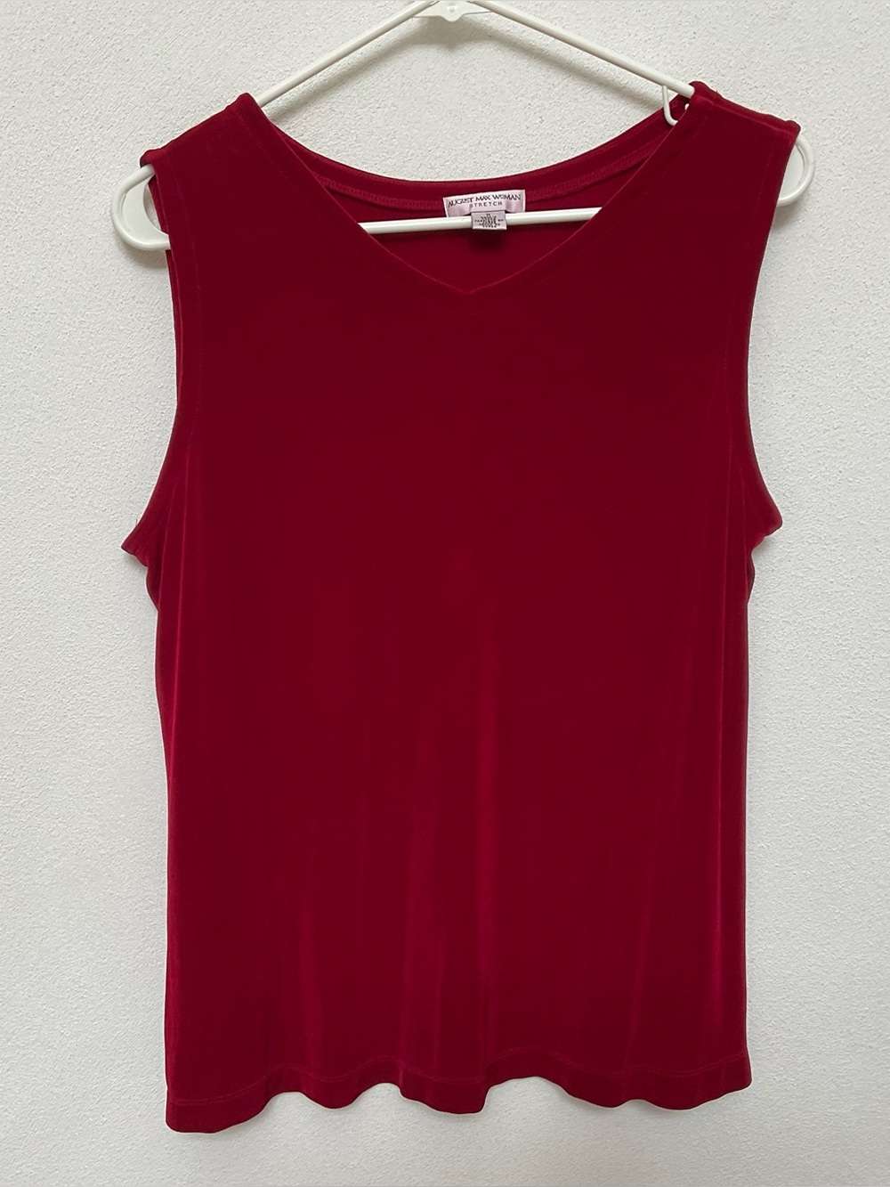 August Max Woman Deep Cranberry Red Sleeveless V-Neck Top Size X Formal Winter